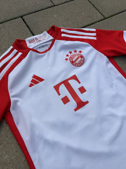 Bayern München 2023/24 Original Home Shirt Sané #10 Size 140 9/10Y Kids - Shorty Football Shirts