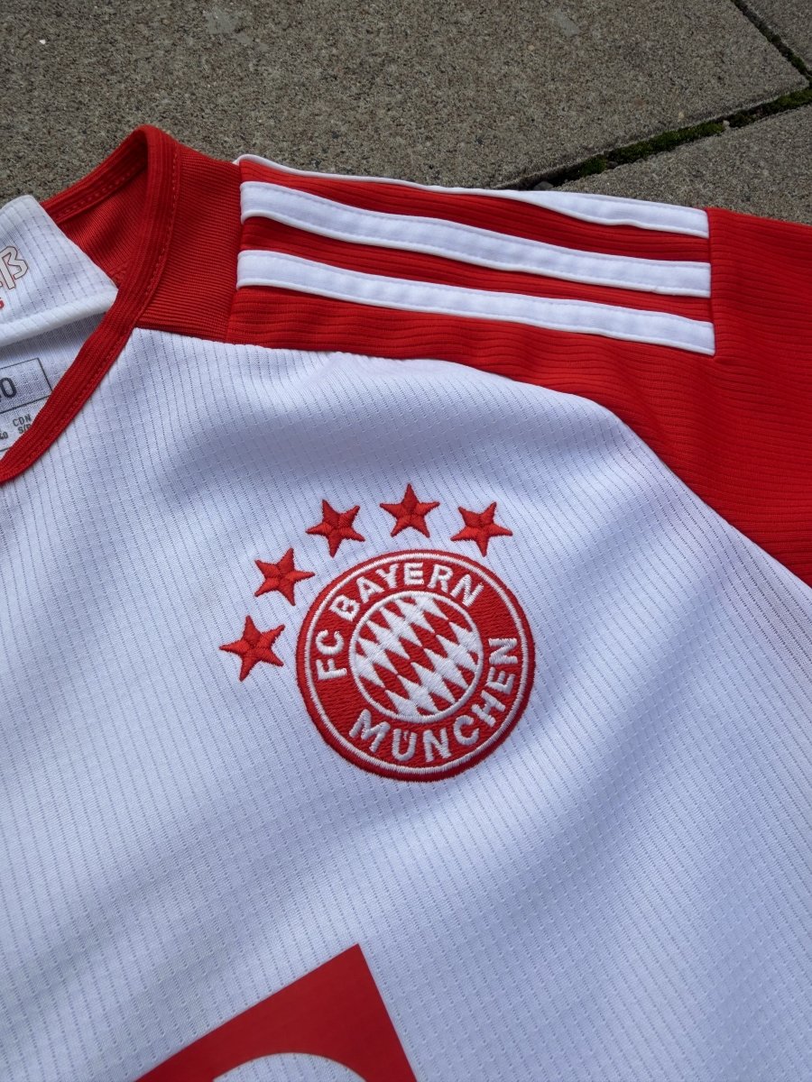 Bayern München 2023/24 Original Home Shirt Sané #10 Size 140 9/10Y Kids - Shorty Football Shirts