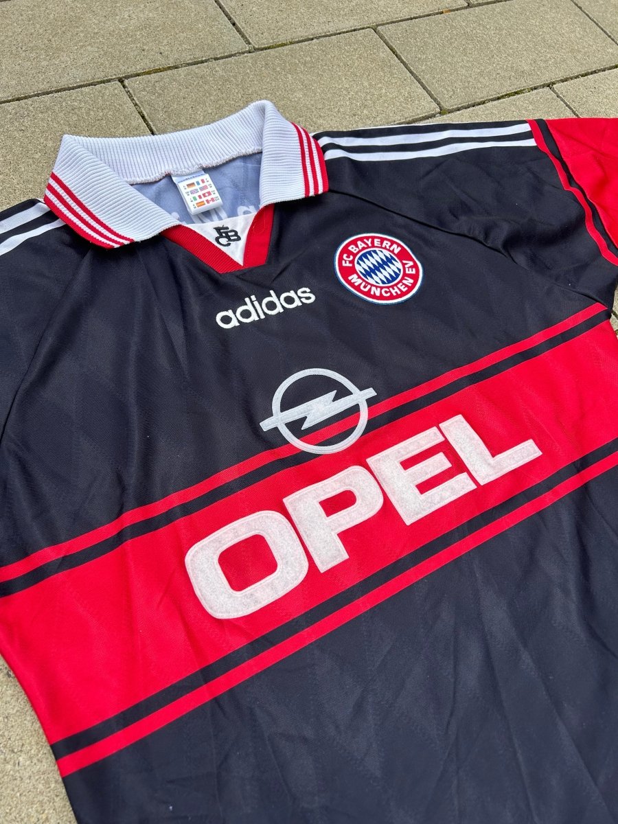 Bayern München 1997/99 Original Home Shirt Elber 9 Size M - Shorty Football Shirts