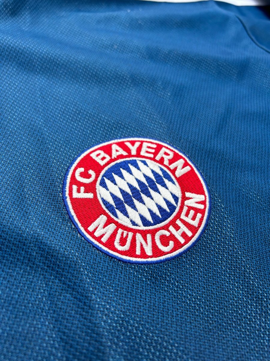 Bayern München 2002/03 Authentic GK Shirt Kahn 1 Size M - Shorty Football Shirts