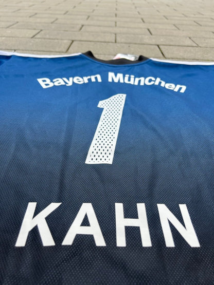 Bayern München 2002/03 Authentic GK Shirt Kahn 1 Size M - Shorty Football Shirts