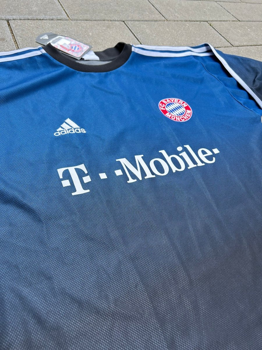 Bayern München 2002/03 Authentic GK Shirt Kahn 1 Size M - Shorty Football Shirts