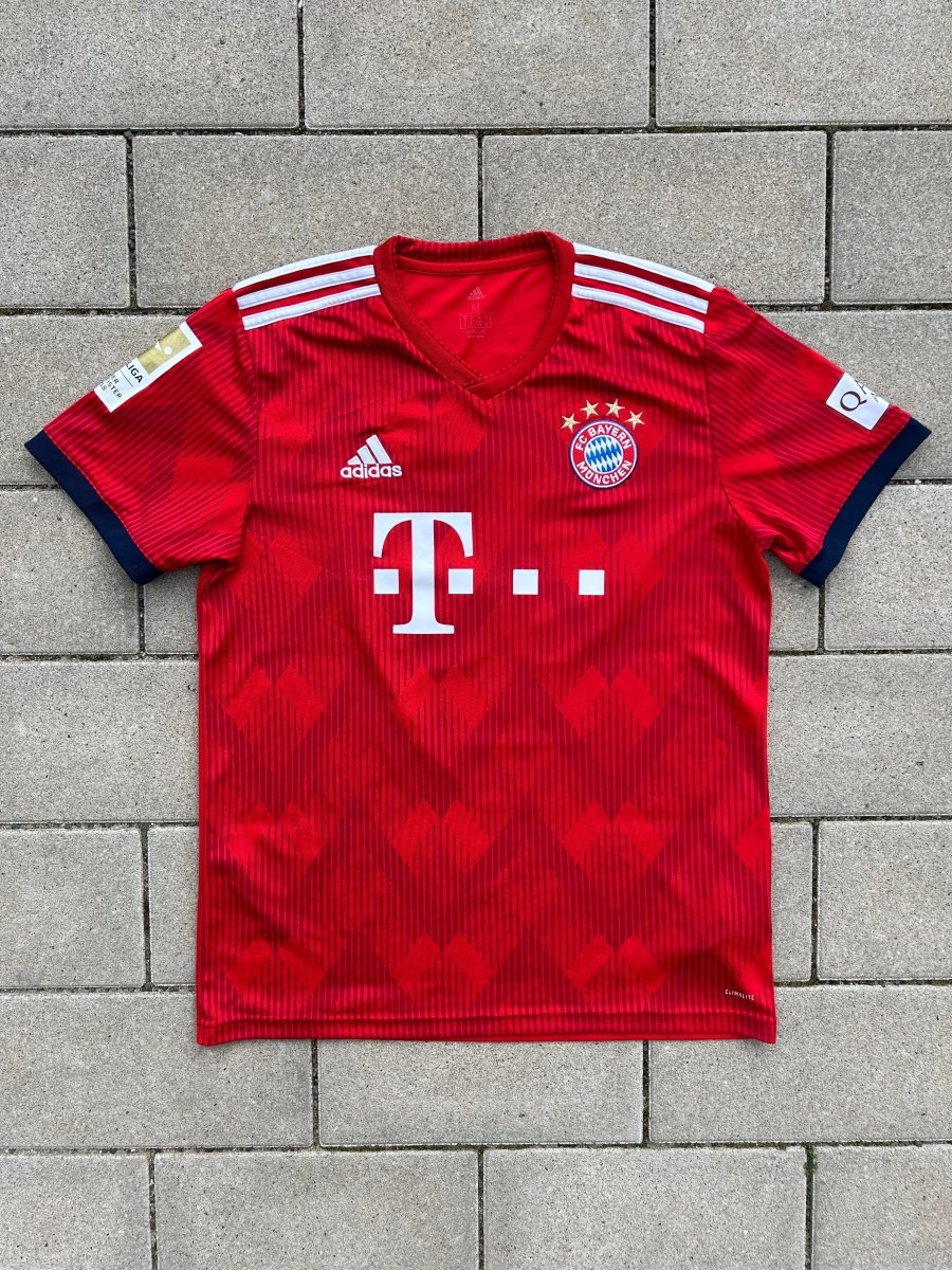 Bayern München 2018/19 Home Shirt Robben 10 Size M - Shorty Football Shirts