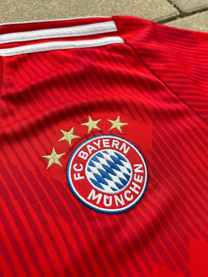 Bayern München 2018/19 Home Shirt Robben 10 Size M - Shorty Football Shirts