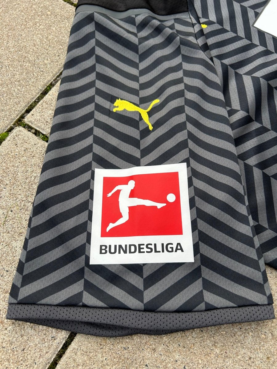 Borussia Dortmund 2021/22 Original Away Shirt Haaland 9 Size XL - Shorty Football Shirts