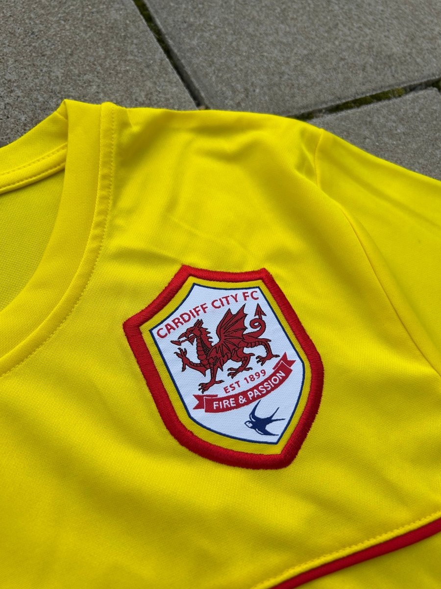 Cardiff City 2013/14 Original Third Shirt Size S - Shorty Football Shirts