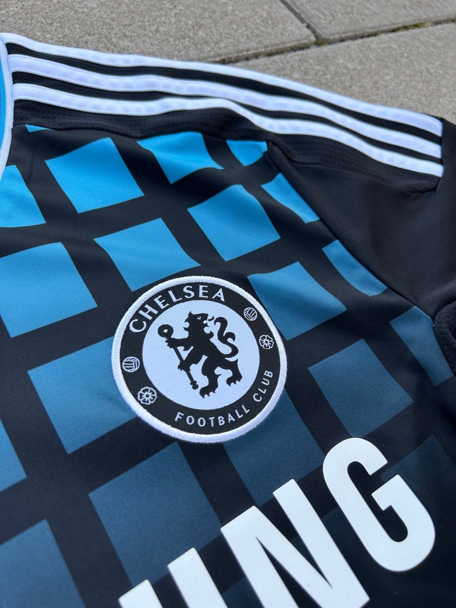 Chelsea 2011/12 Original Away Shirt Size S - Shorty Football Shirts