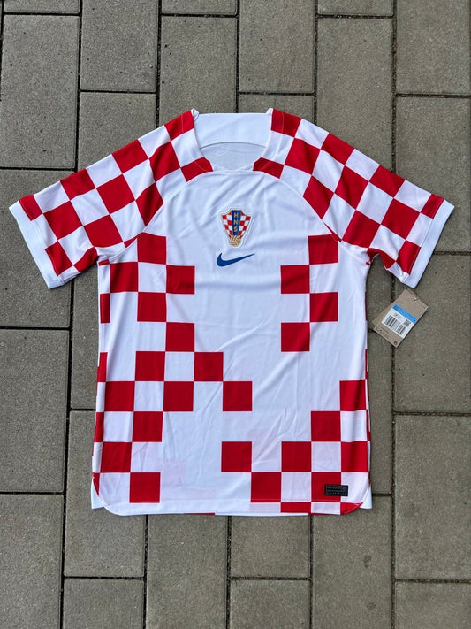 Croatia 2022/23 Authentic Home Shirt Size M - Shorty Football Shirts