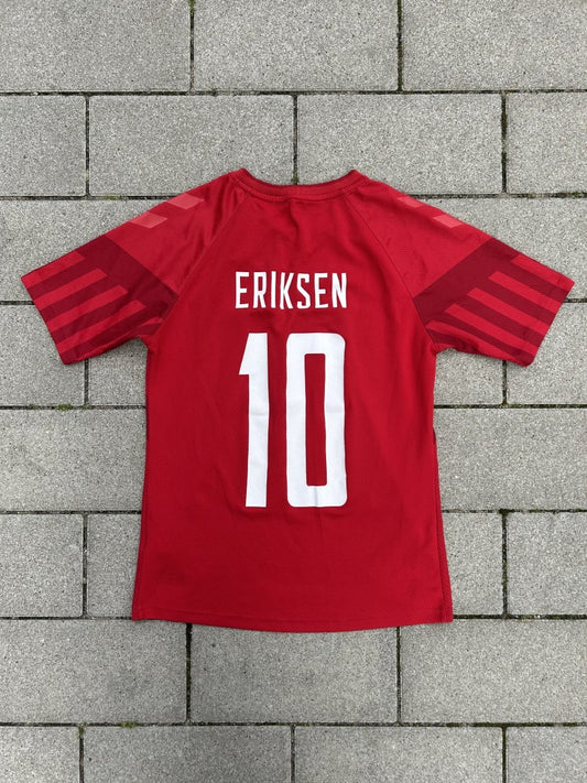 Denmark 2022/23 Original Home Shirt Eriksen #10 Size S Kids - Shorty Football Shirts