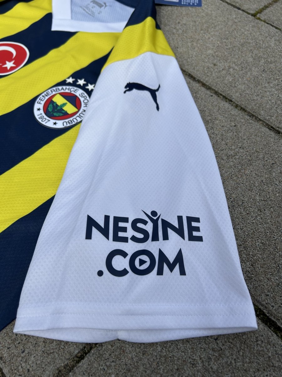Fenerbahce 2023/24 Original Home Shirt Džeko #9 Size M - Shorty Football Shirts