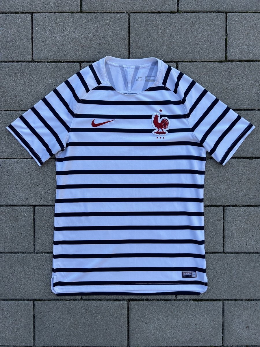 France 2018 Original Training Shirt Size M - Shorty Football Shirts