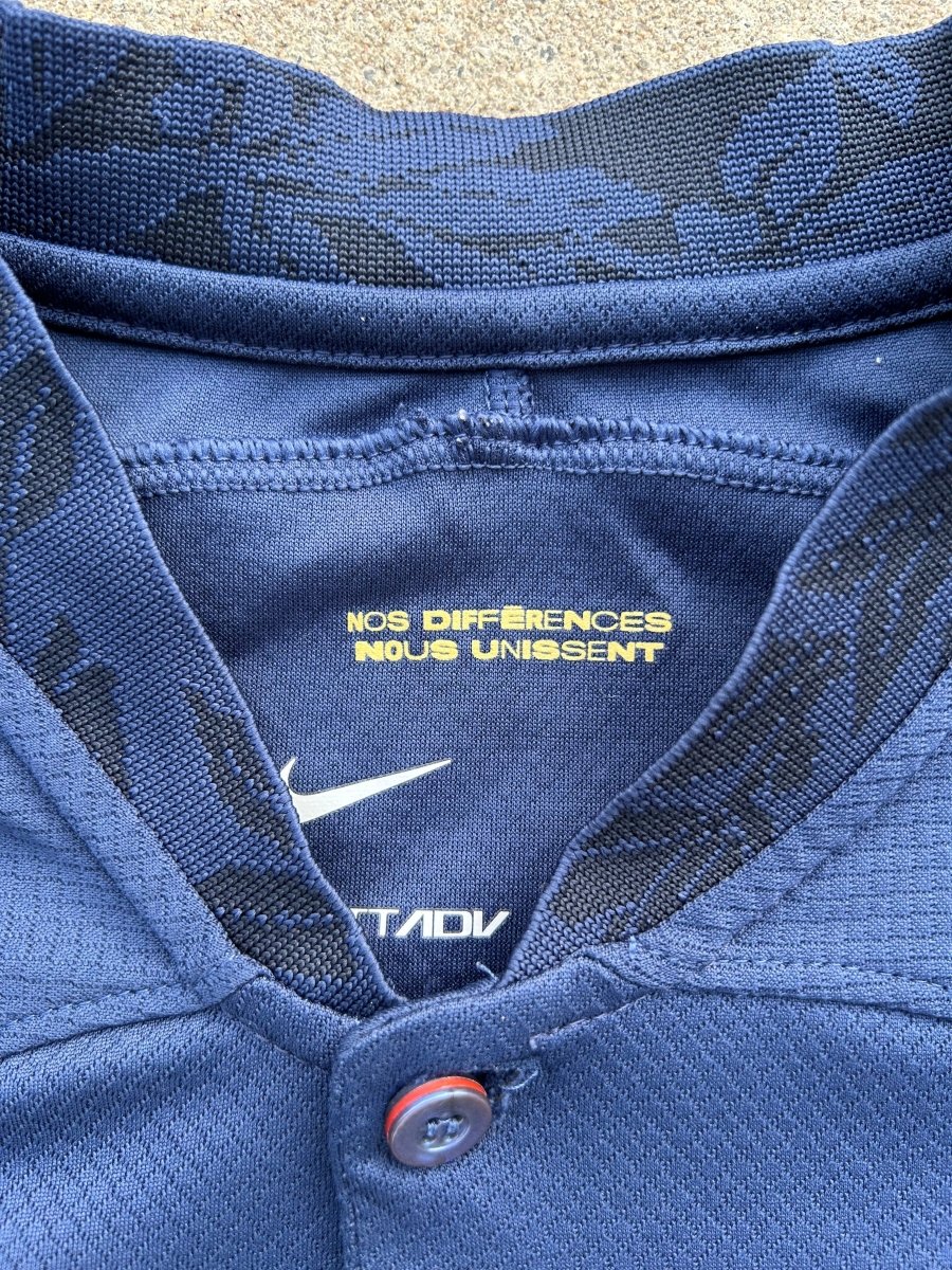 France 2022/23 Original Home Shirt Benzema 19 Size S - Shorty Football Shirts