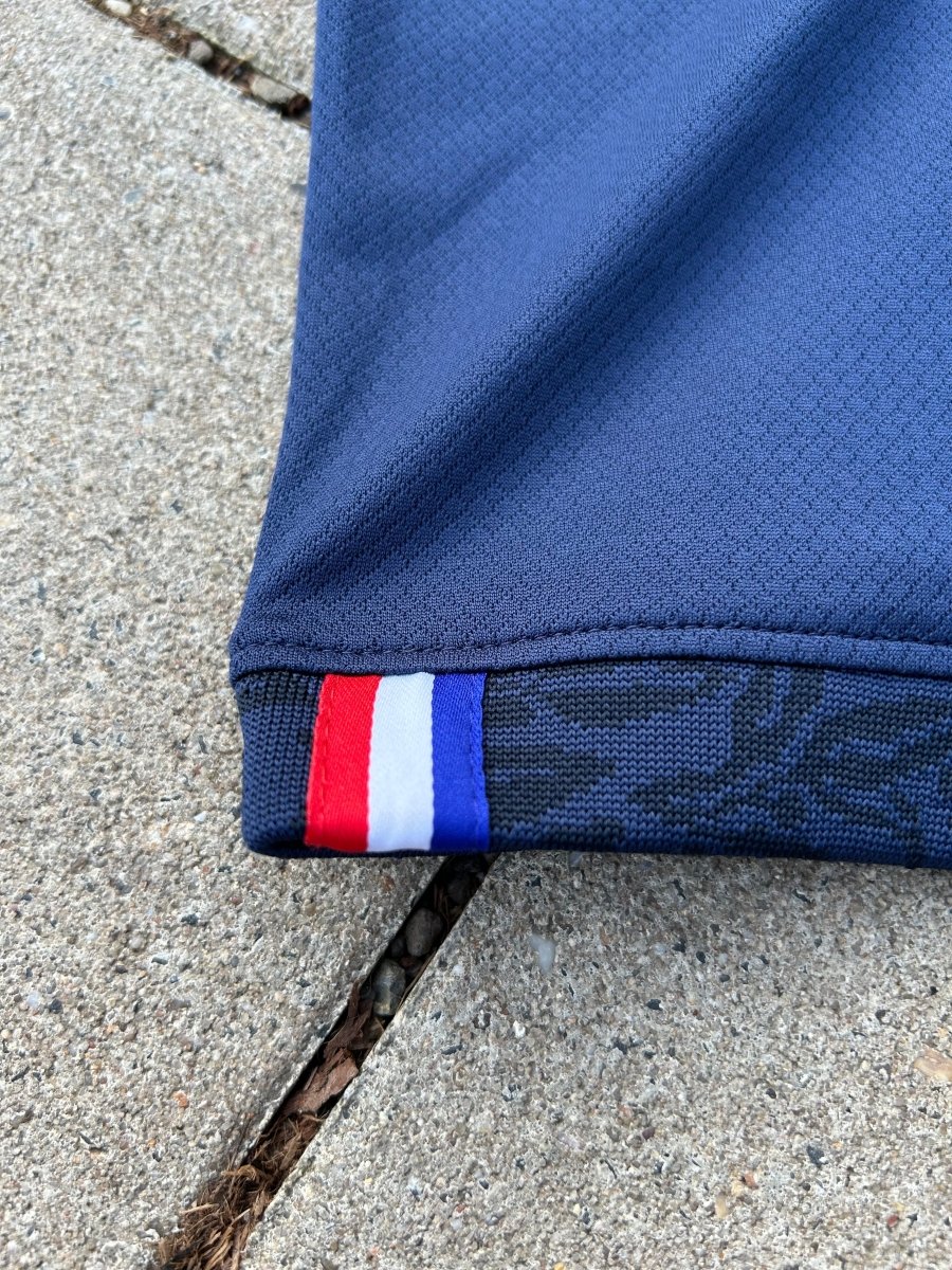 France 2022/23 Original Home Shirt Benzema 19 Size S - Shorty Football Shirts