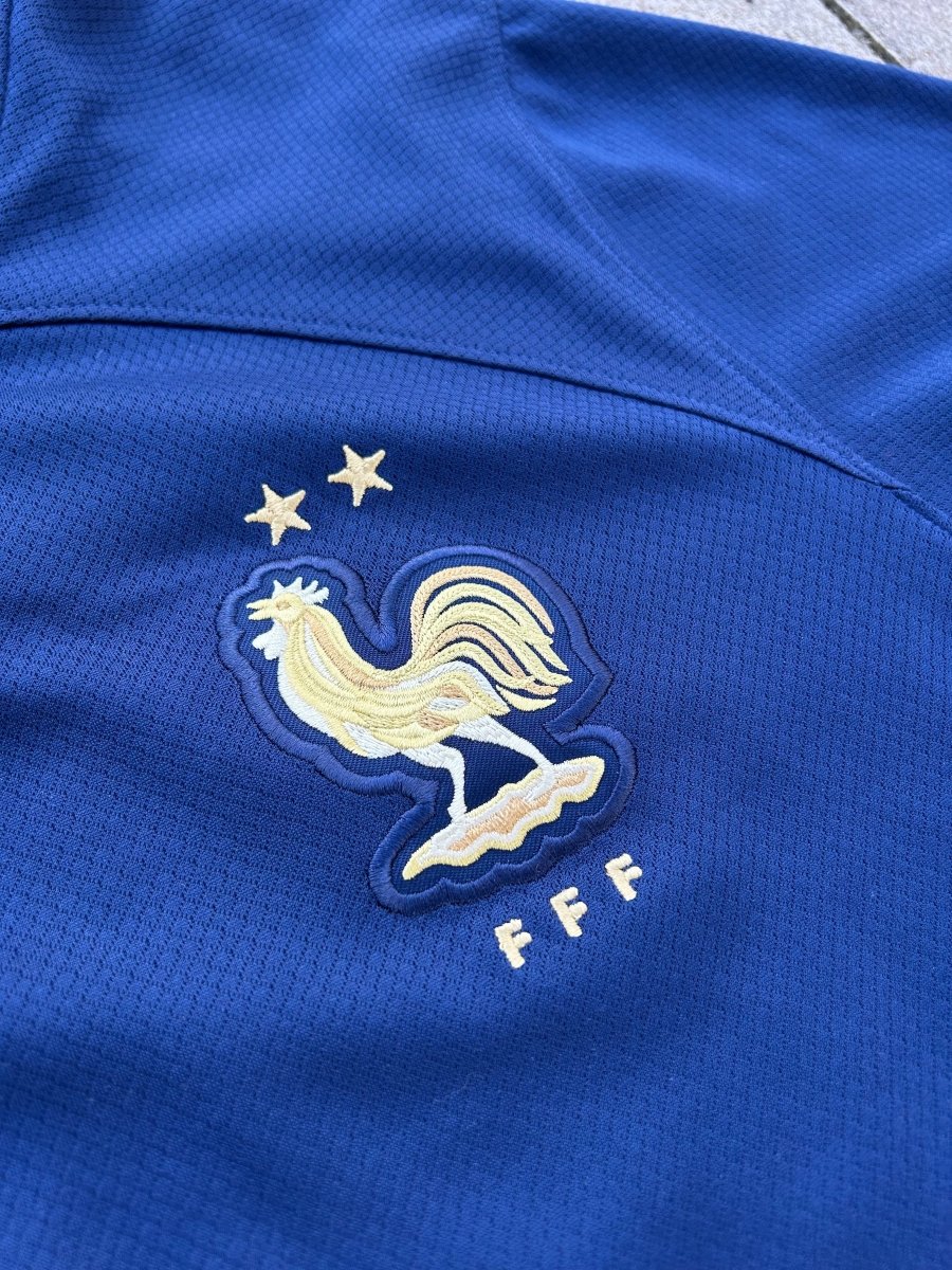 France 2022/23 Original Home Shirt Mbappé #10 Size M - Shorty Football Shirts
