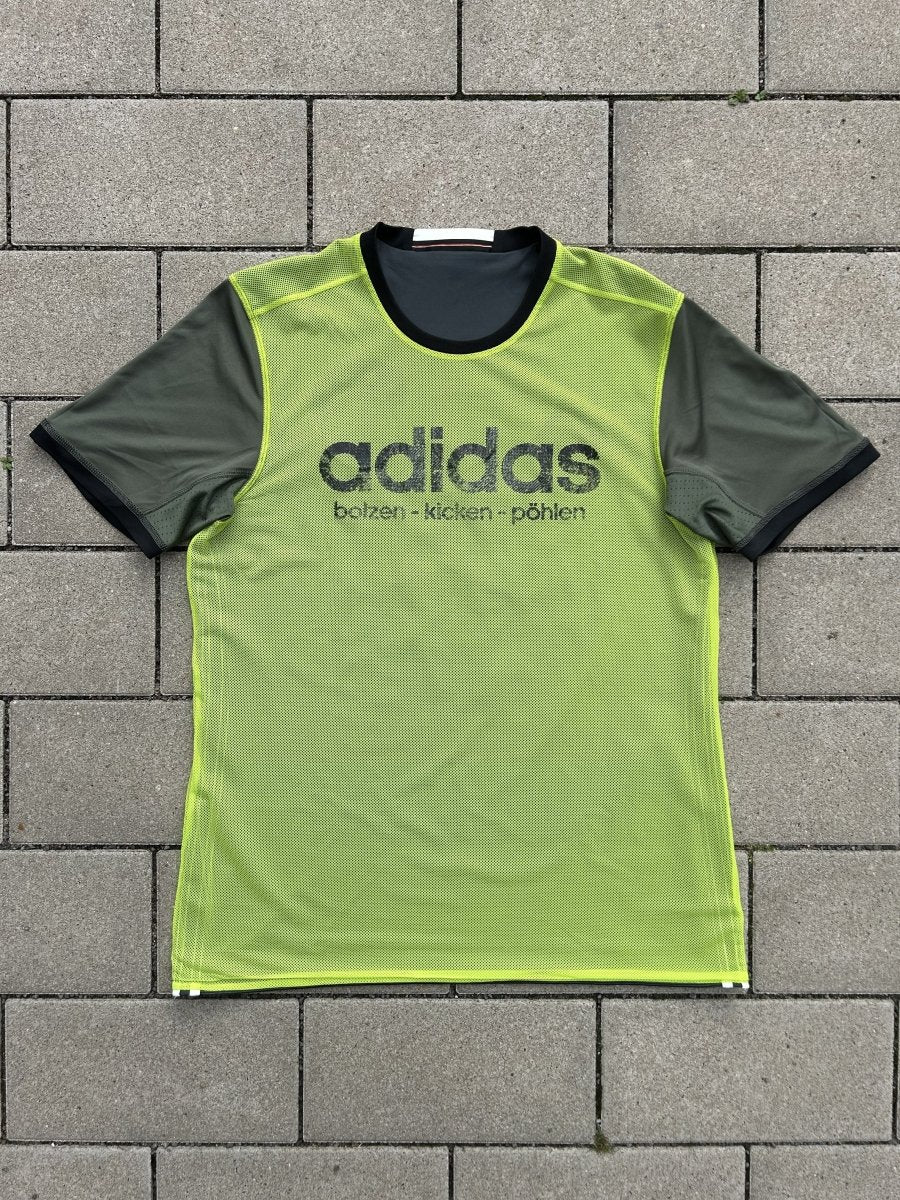 Germany 2015/17 Original Away Shirt Müller #13 Size M - Shorty Football Shirts