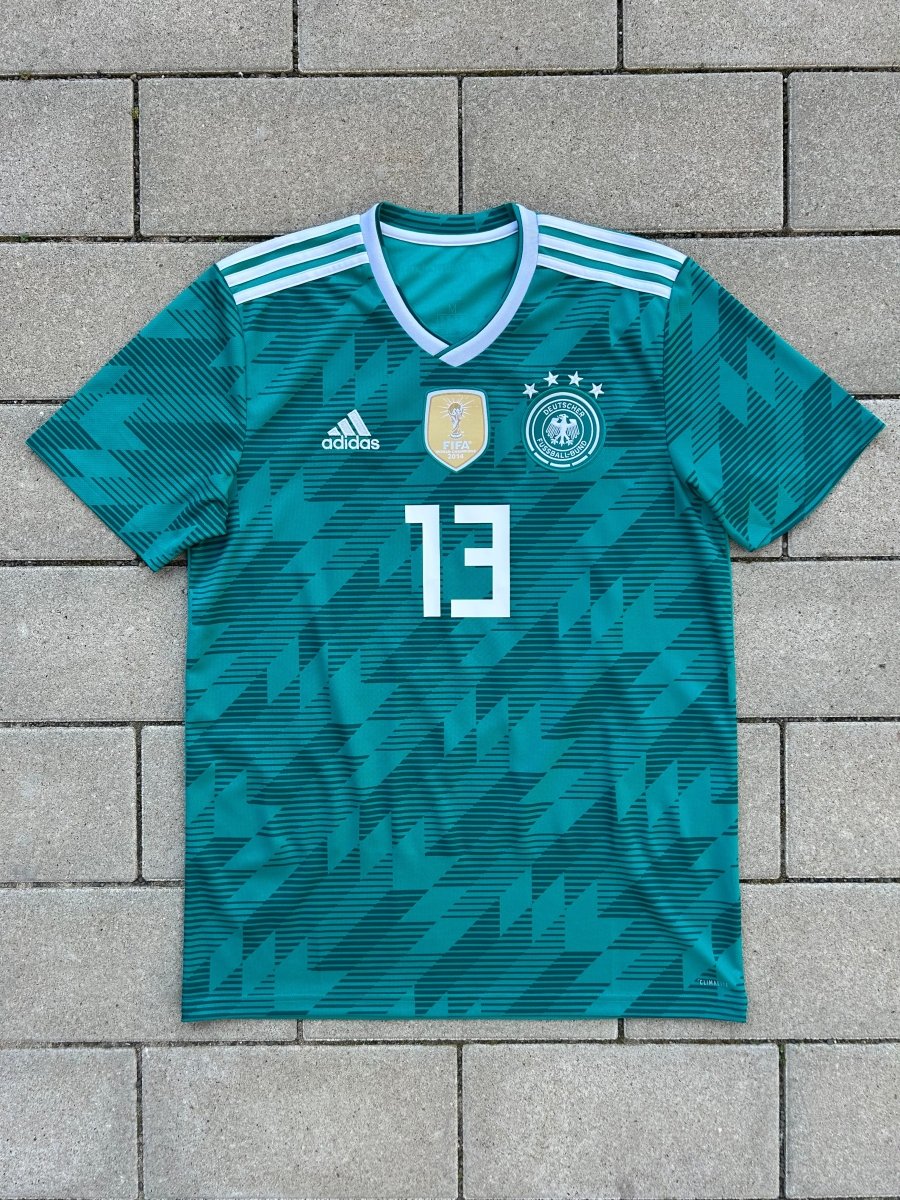 Germany 2018/19 Away Shirt Müller 13 Size M - Shorty Football Shirts