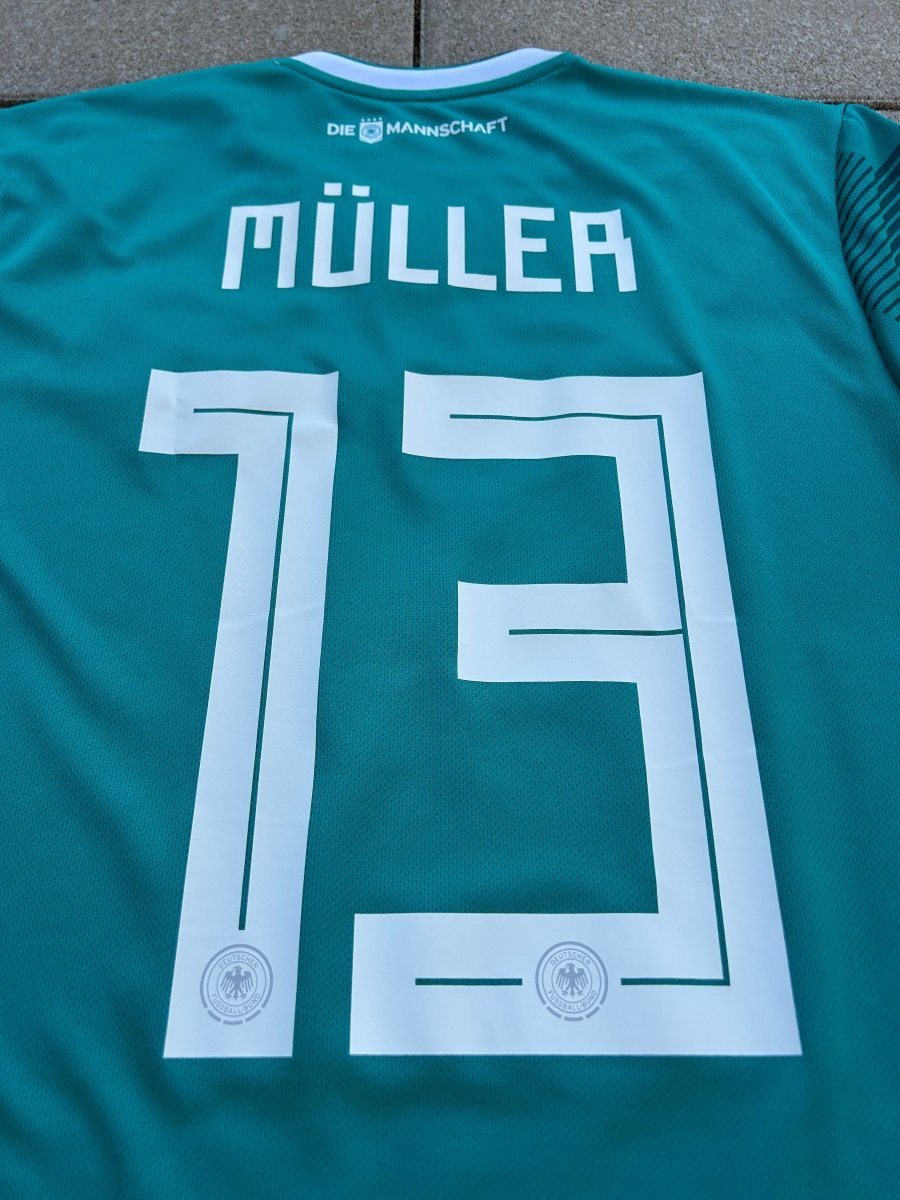 Germany 2018/19 Away Shirt Müller 13 Size M - Shorty Football Shirts