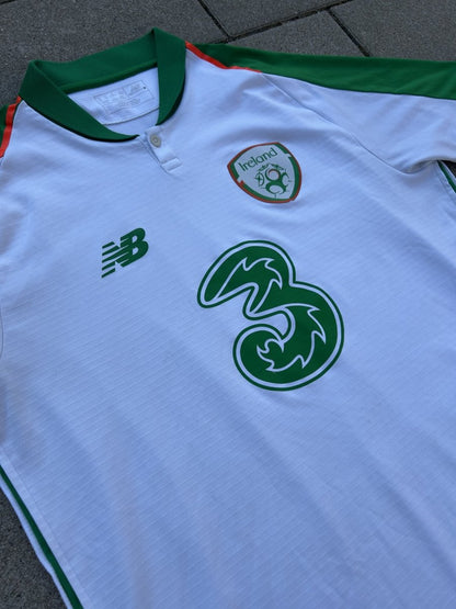 Ireland 2018/19 Original Away Shirt Size M - Shorty Football Shirts