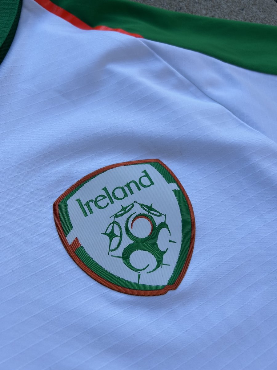 Ireland 2018/19 Original Away Shirt Size M - Shorty Football Shirts