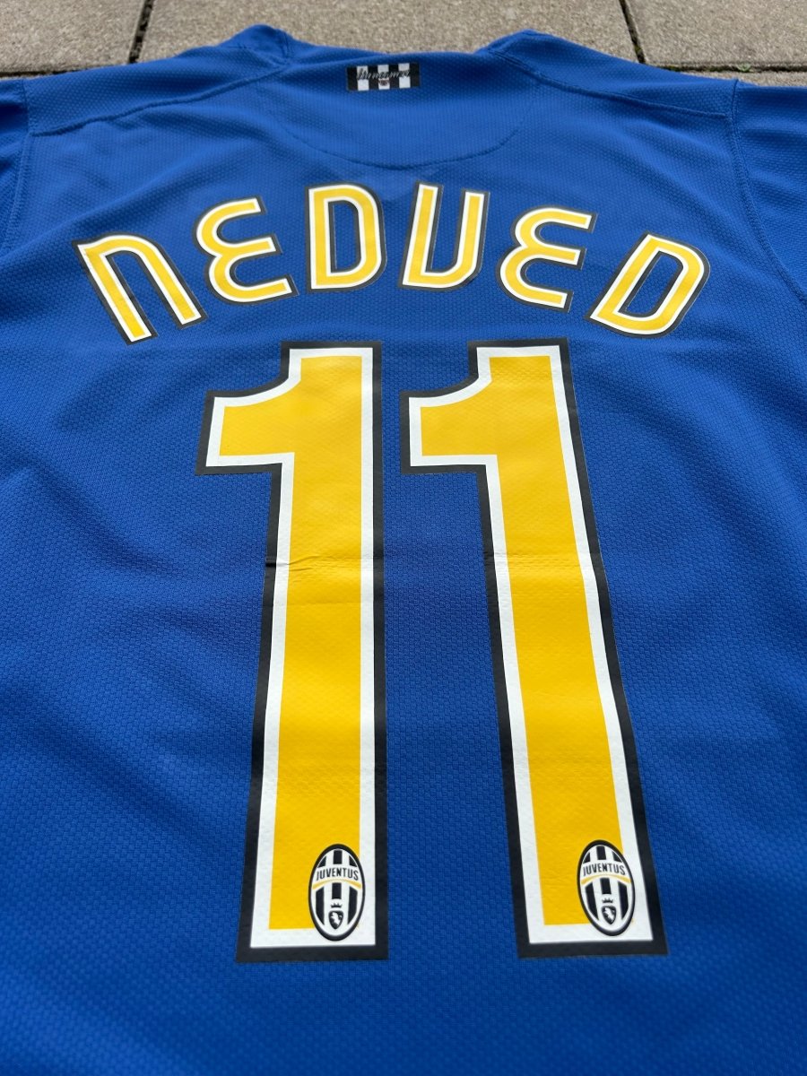 Juventus 2007/08 Original Away Shirt Nedvěd 11 Size S - Shorty Football Shirts