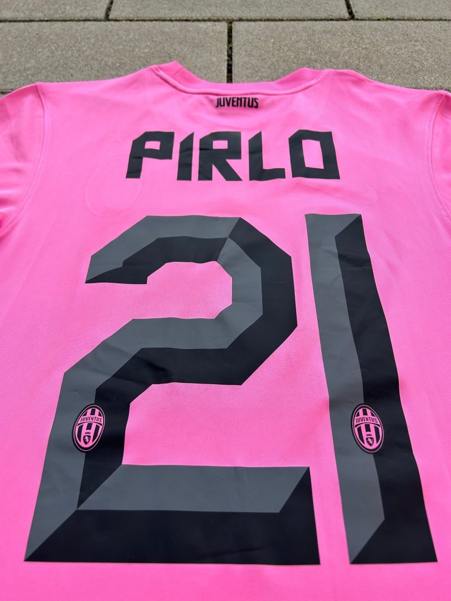 Juventus 2011/12 Original Away Shirt Pirlo 21 Size S - Shorty Football Shirts