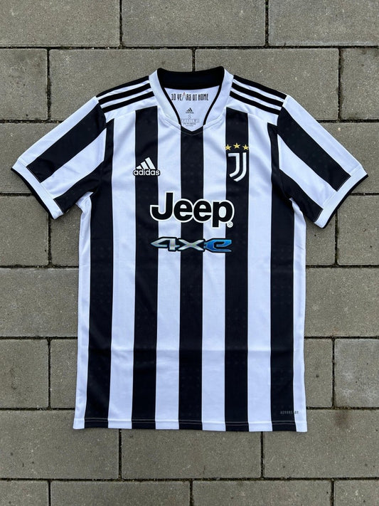 Juventus 2021/22 Original Home Shirt Size S - Shorty Football Shirts