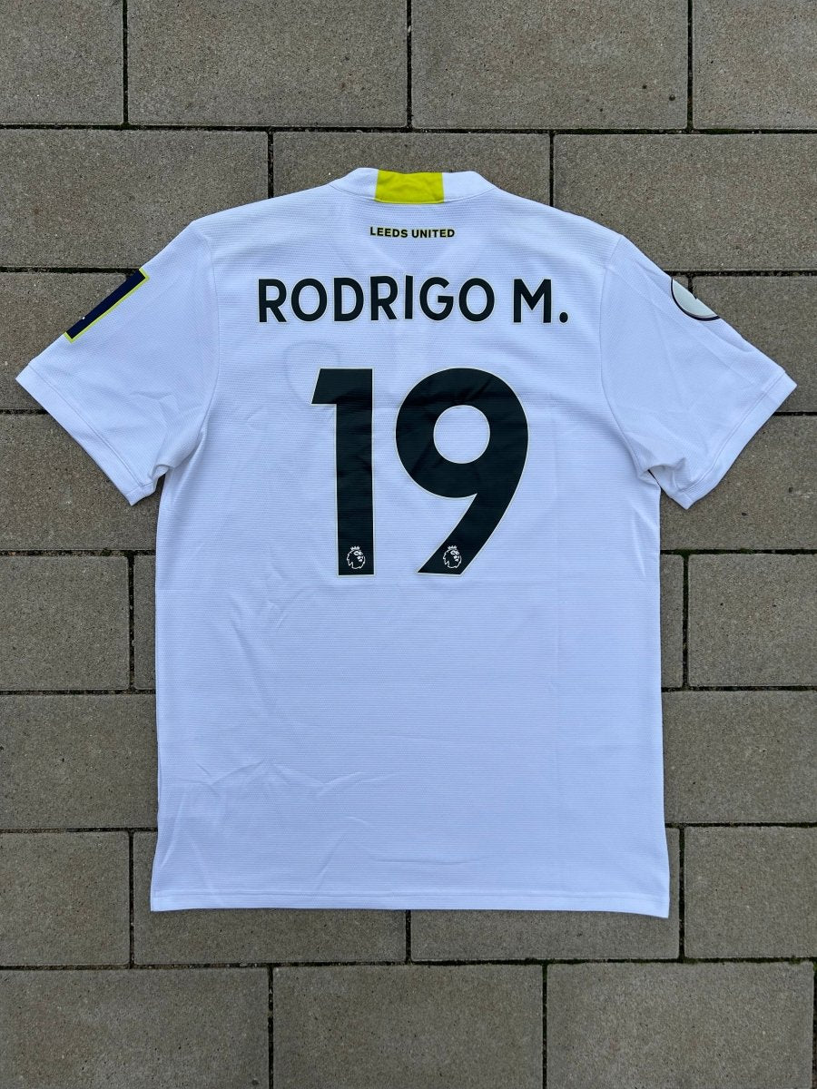 Leeds United 2021/22 Original Home Shirt Rodrigo M. 19 Size L - Shorty Football Shirts