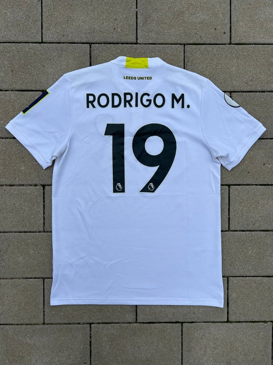Leeds United 2021/22 Original Home Shirt Rodrigo M. 19 Size L - Shorty Football Shirts