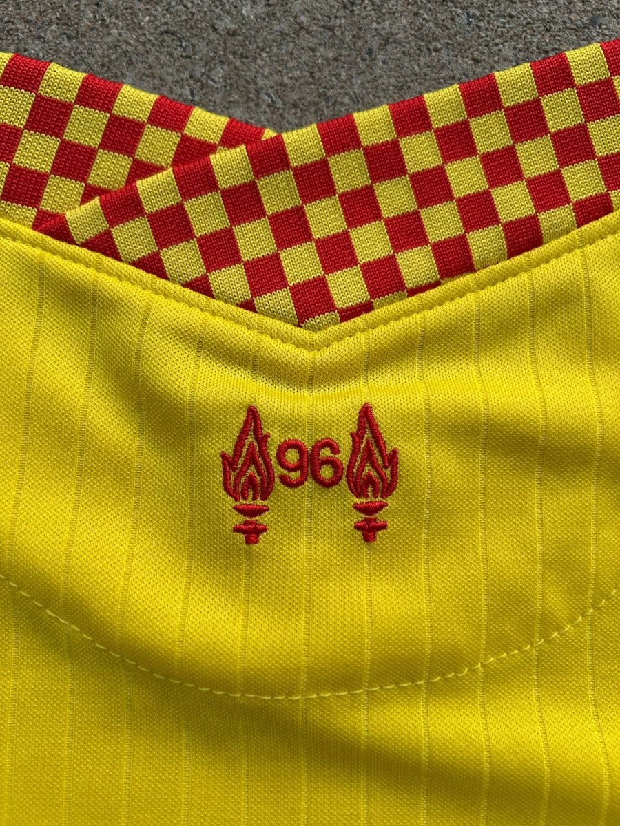 Liverpool 2021/22 Original Third Shirt Salah 11 Size S - Shorty Football Shirts