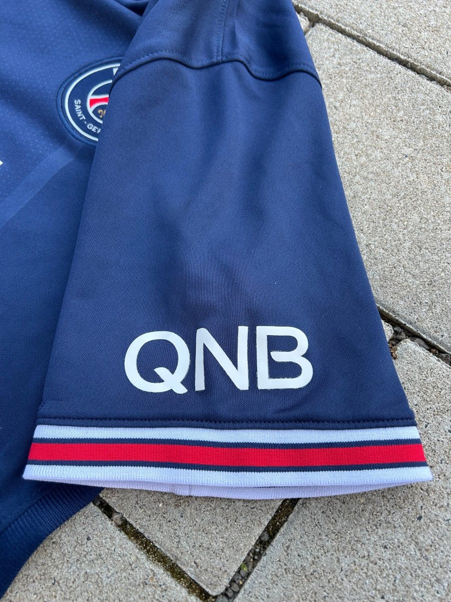 PSG 2021/22 Original Home Shirt Messi 30 Size S - Shorty Football Shirts