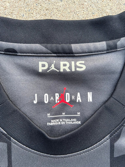 PSG 2023/24 Original Third Shirt Mbappé 7 Size M - Shorty Football Shirts