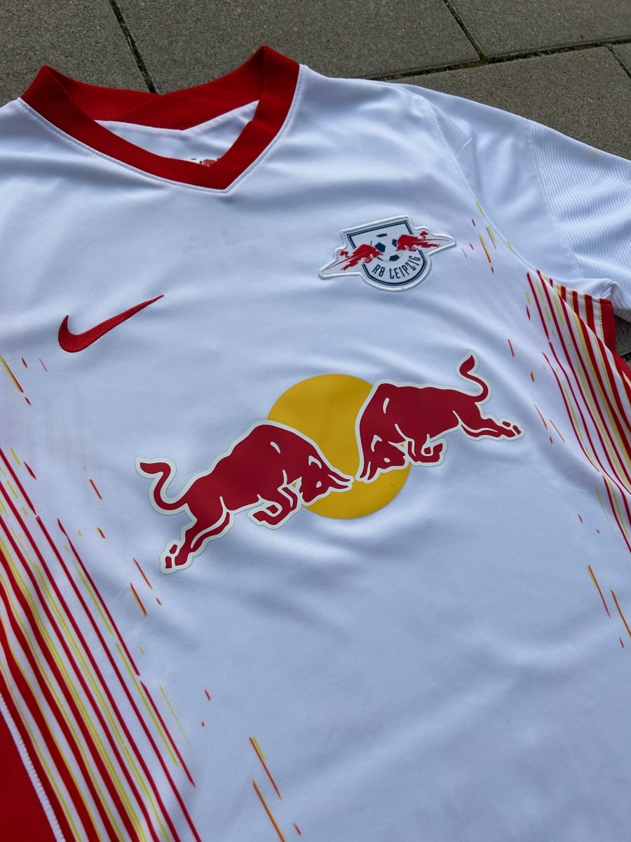 RB Leipzig 2020/21 Original Home Shirt Hee Chan 11 Size M - Shorty Football Shirts