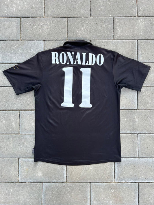 Real Madrid 2002/03 Authentic Away Shirt Ronaldo 11 Size M - Shorty Football Shirts
