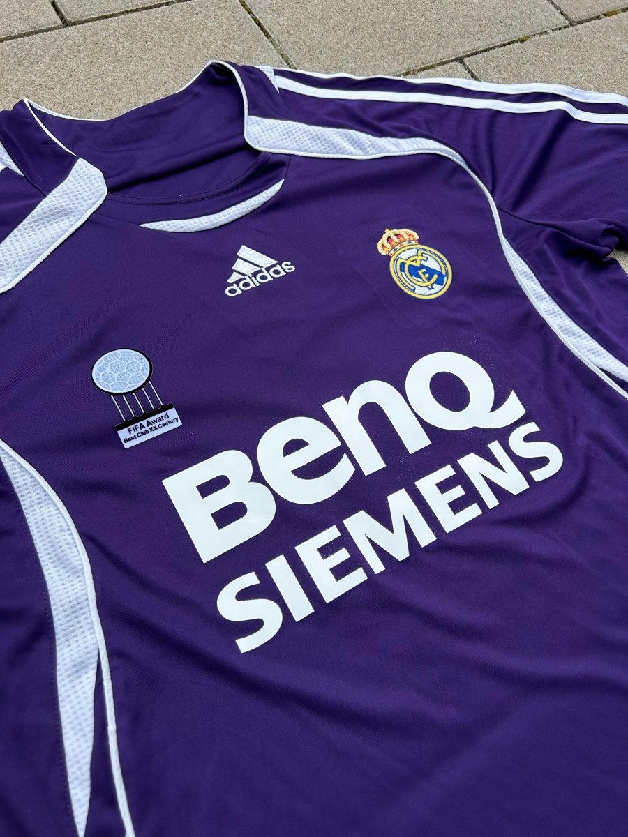 Real Madrid 2006/07 Original Third Shirt Ronaldo 9 L/S Size L - Shorty Football Shirts