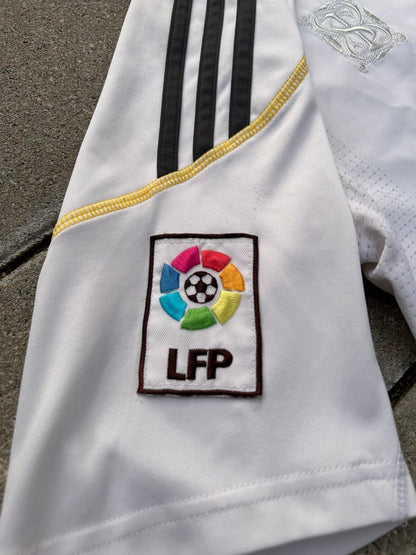 Real Madrid 2009/10 Original Home Shirt Kaká 8 Size M - Shorty Football Shirts