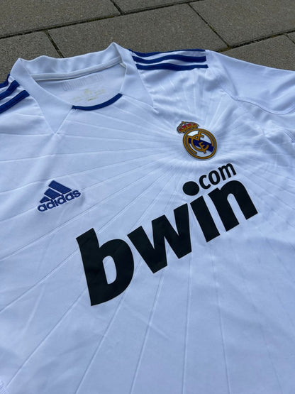 Real Madrid 2010/11 Original Home Shirt Ronaldo 7 Size M - Shorty Football Shirts