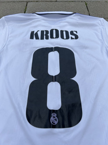 Real Madrid 2022/23 Original Home Shirt Kroos #8 Size S - Shorty Football Shirts