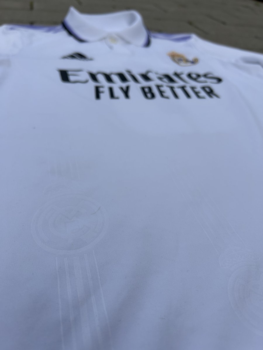 Real Madrid 2022/23 Original Home Shirt Kroos #8 Size S - Shorty Football Shirts
