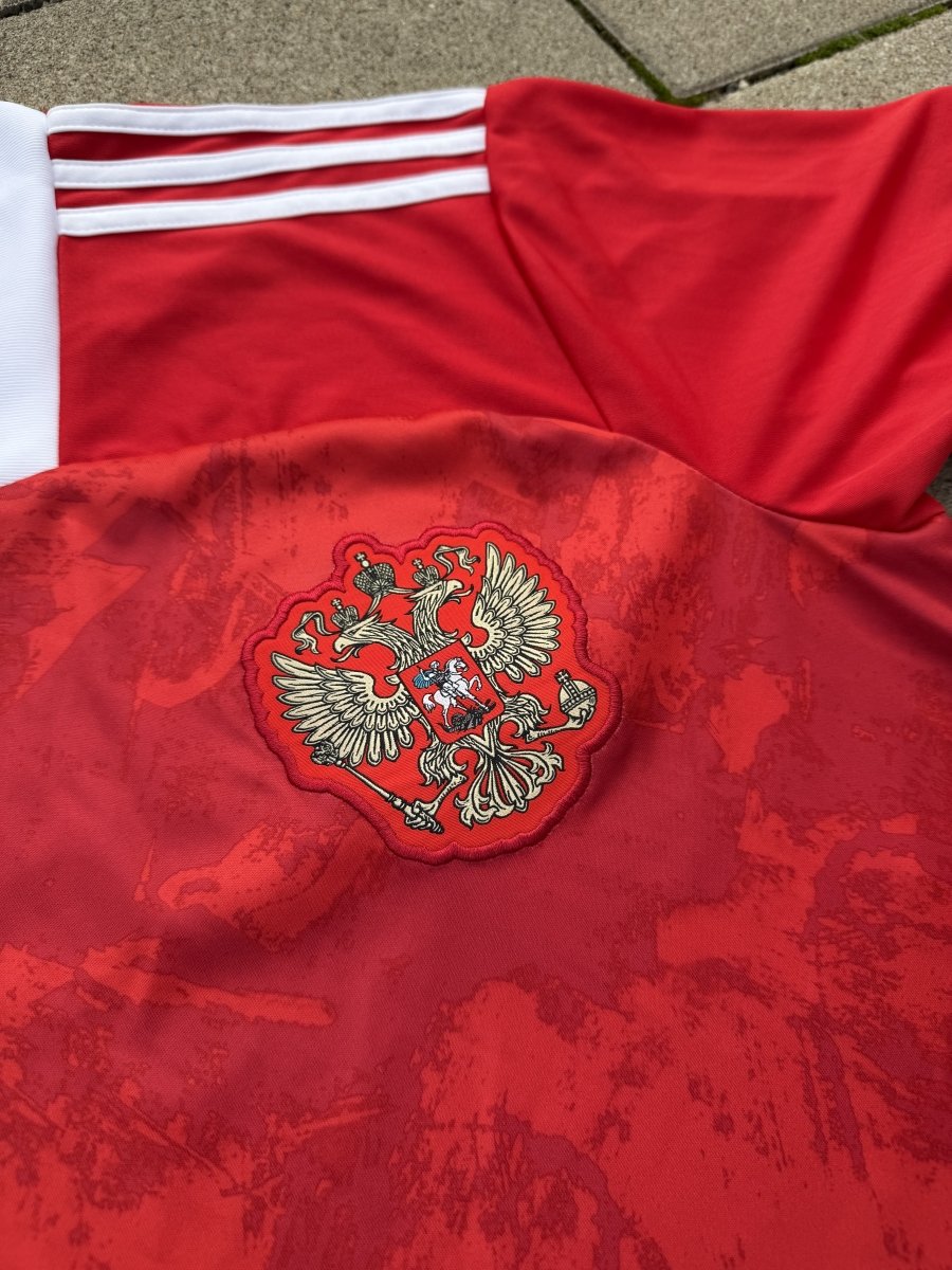 Russia 2020/22 Original Home Shirt Size M - Shorty Football Shirts