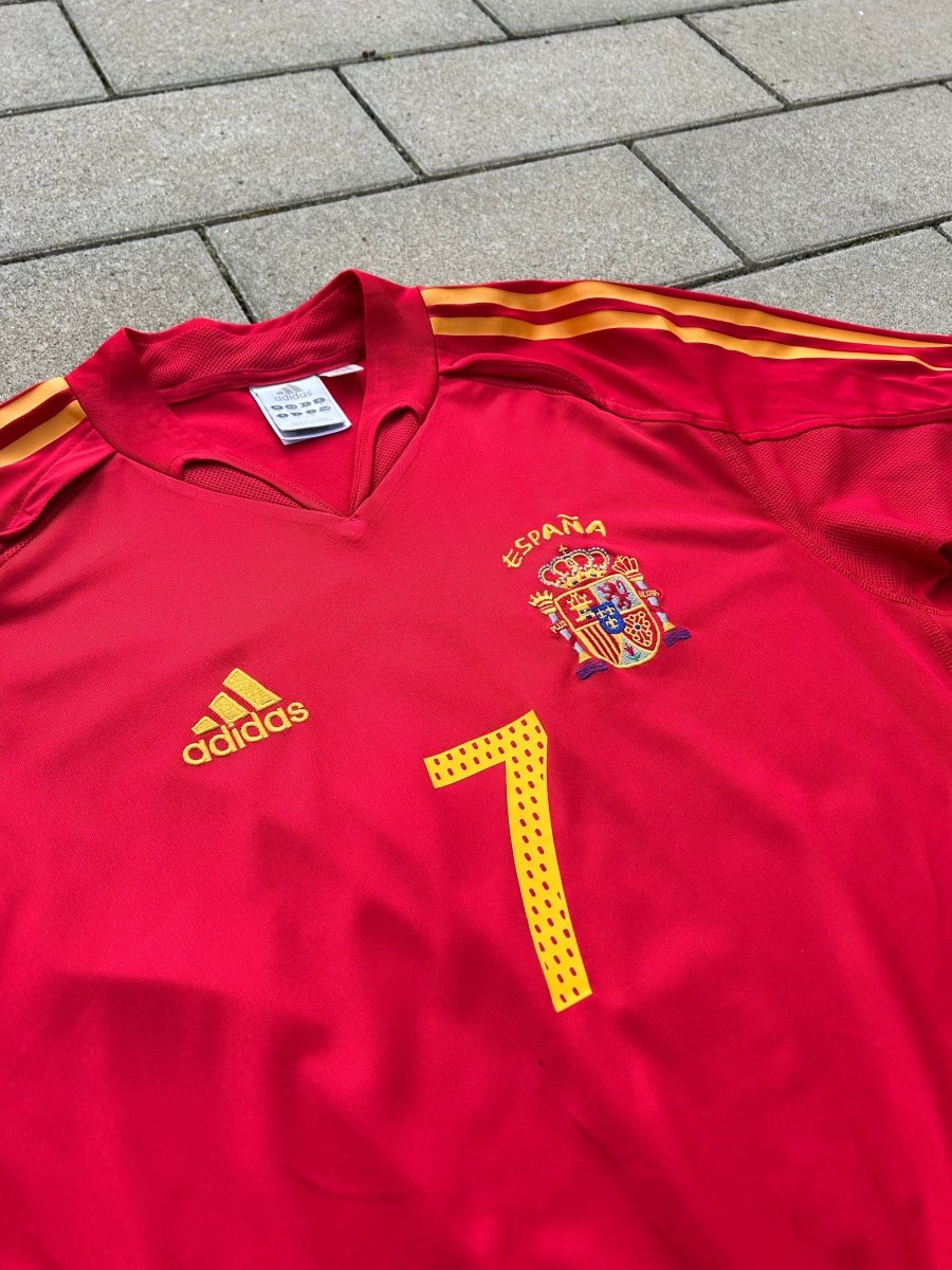 Spain 2004/06 Original Home Shirt Raul 7 Size S - Shorty Football Shirts