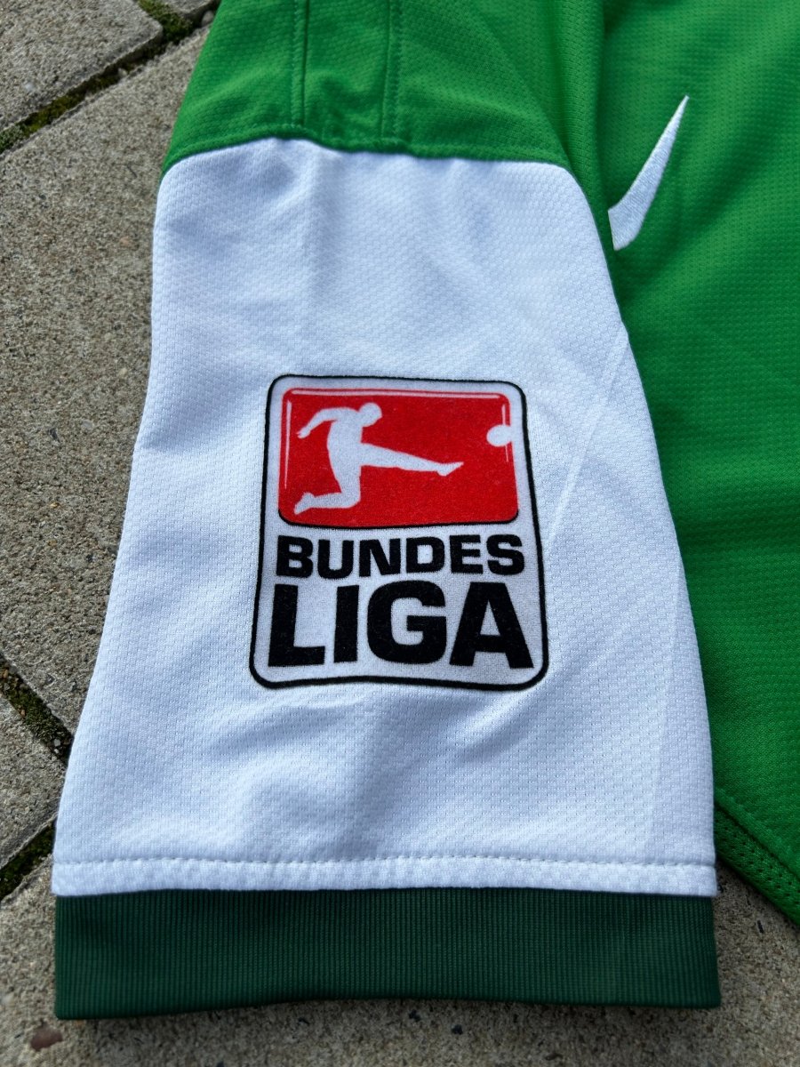 Werder Bremen 2009/10 Original Home Shirt Özil 11 Size L Kids - Shorty Football Shirts