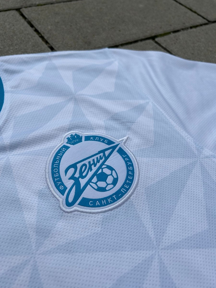 Zenit St. Petersburg 2011/12 Original Away Shirt Size M - Shorty Football Shirts
